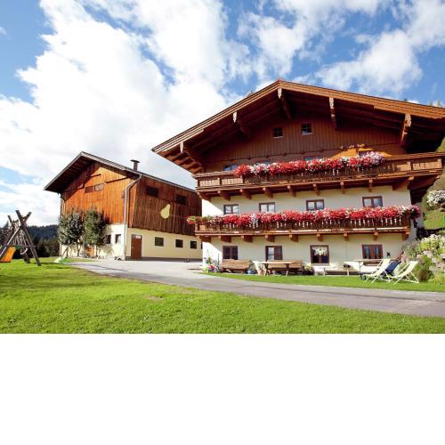 Wooden Holiday Home in Wagrain with Balcony