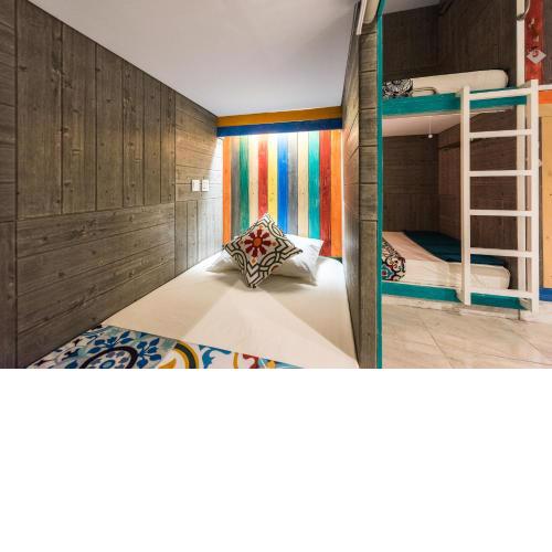 Write Hostel