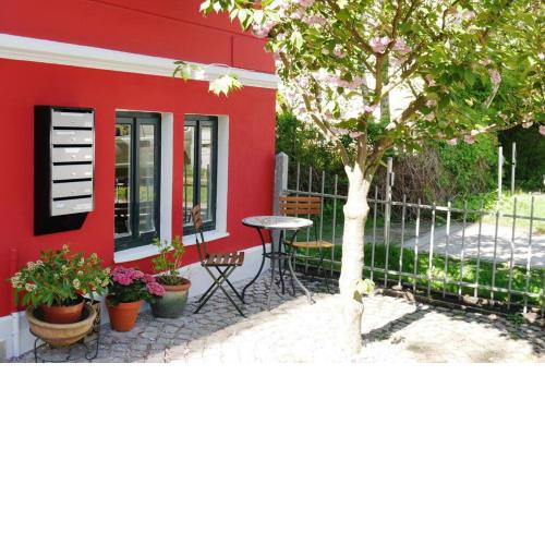 Wunderschöne helle Wohnung am Ufer der Warnow