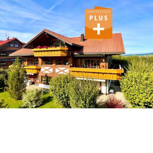 Wunderschöne Wohnung mit Balkon und Blick auf die Alpen