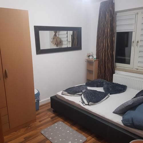 Wunderschönes Zimmer+ Auto+ afrikanisches Essen