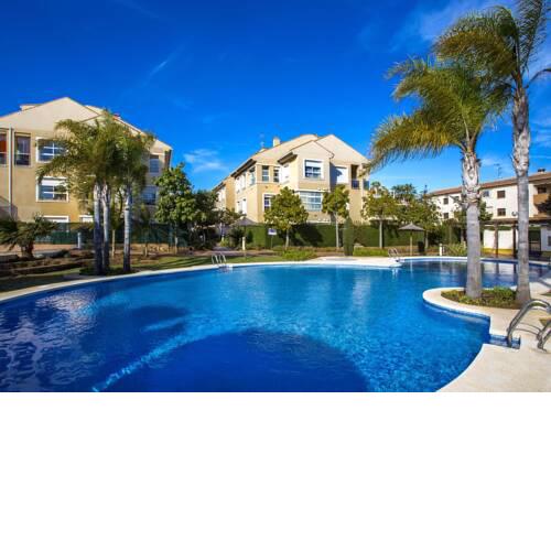 Xabia Apartment Sleeps 6 with Pool Air Con and WiFi