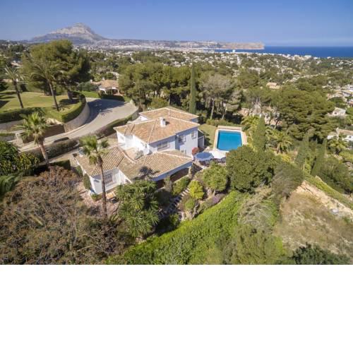 Xabia Villa Sleeps 8 Pool Air Con WiFi