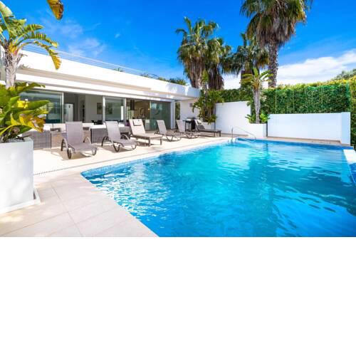 Xabia Villa Sleeps 8 Pool Air Con WiFi