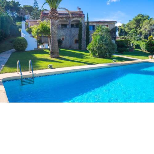 Xabia Villa Sleeps 8 with Pool Air Con and WiFi