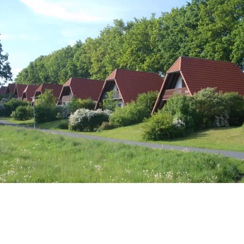 XL 5 Häuser in kleiner Parkanlage