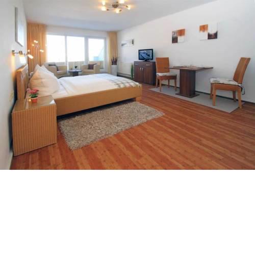 Yachthafenresidenz - Wohnung 9305 / 889