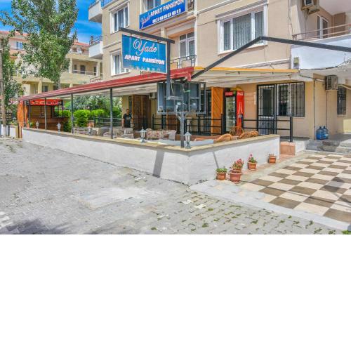 Yade Apart Pension