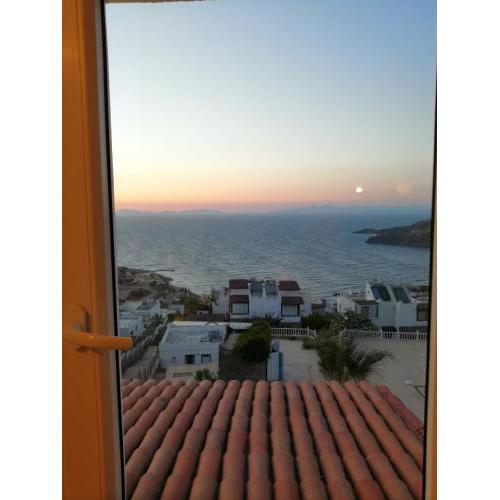 YALIKAVAK KIZILBURUNDA FIRSAT TATİL EVİ