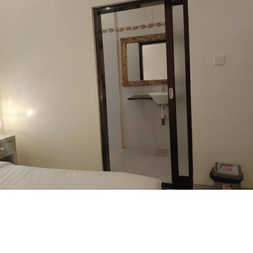 Yanti Guest House
