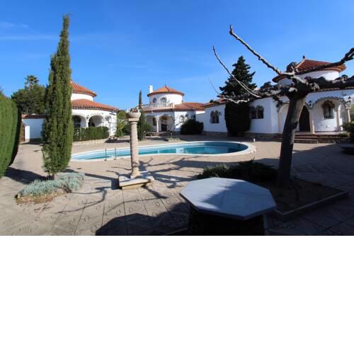 Yors Villa Tres Torres 8B
