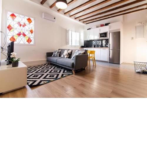YOUR BRIGHT AND COZY FLAT/ Wifi / AC