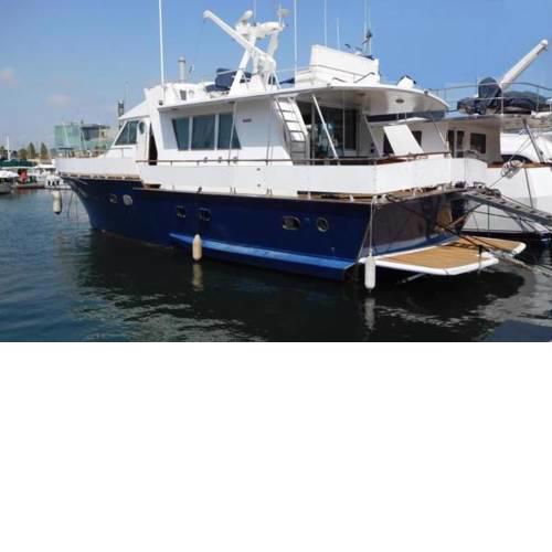 Your own private yacht (17m) on the beach