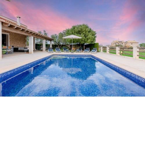 YourHouse Can Cuixa Villa