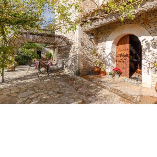 YourHouse Can Jaume, quiet villa with private pool in Arta