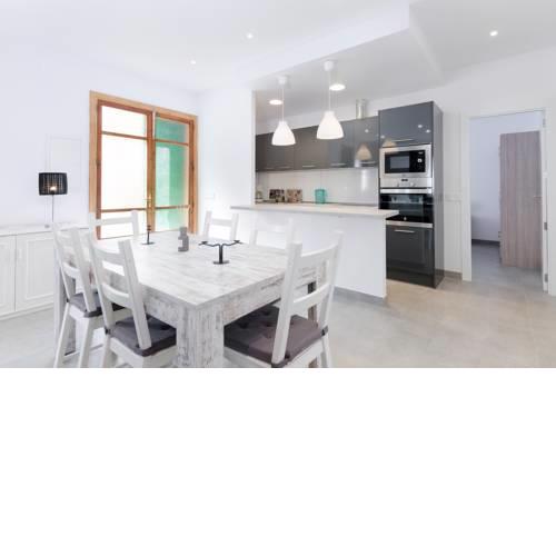 YourHouse Can Miquelo, townhouse in Andratx
