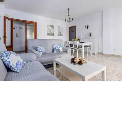 YourHouse Curling, beach apartment in Puerto de Alcudia centre