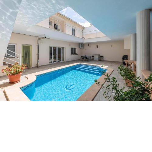 YourHouse Villa Marian