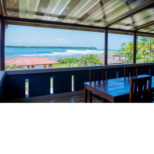 Yuni Surf House
