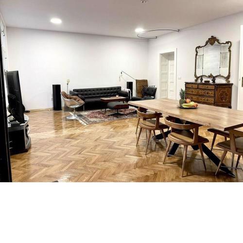 Zagreb Luxury 2 Bedroom Apartment in the center