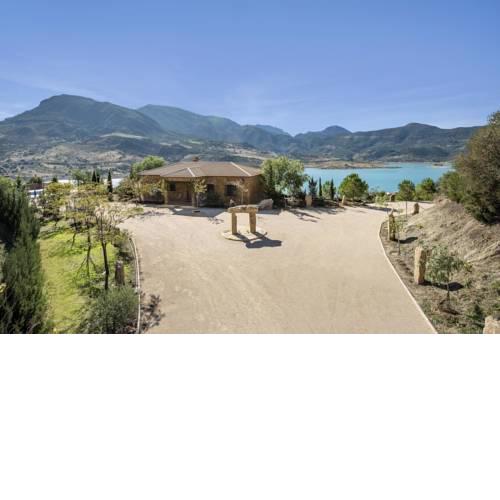 Zahara de la Sierra Villa Sleeps 6 WiFi