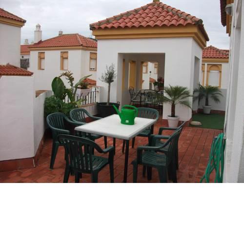 Zahara de los Atunes; Ático con gran terraza ( 65 m2 )
