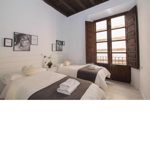 Zahira Suites