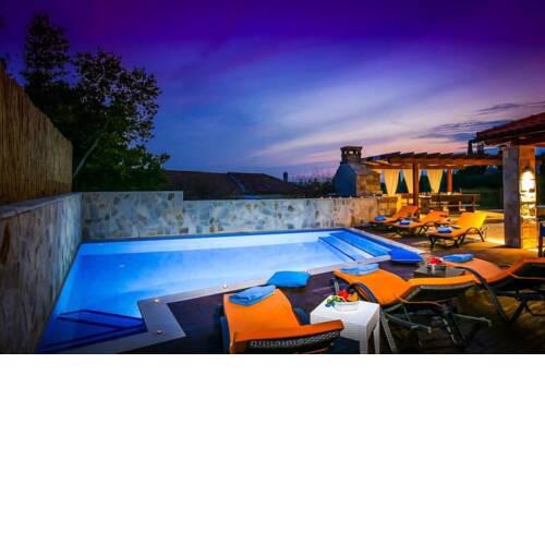 Zastolje Villa Sleeps 11 Pool WiFi