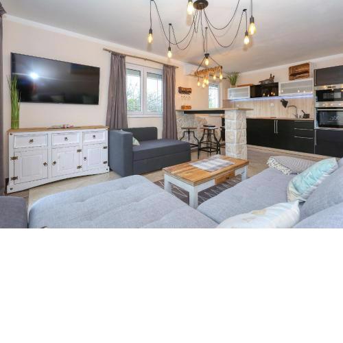 Zaton beach Appartement 1 mit Terrasse und Grill hochmodern und Strandnah