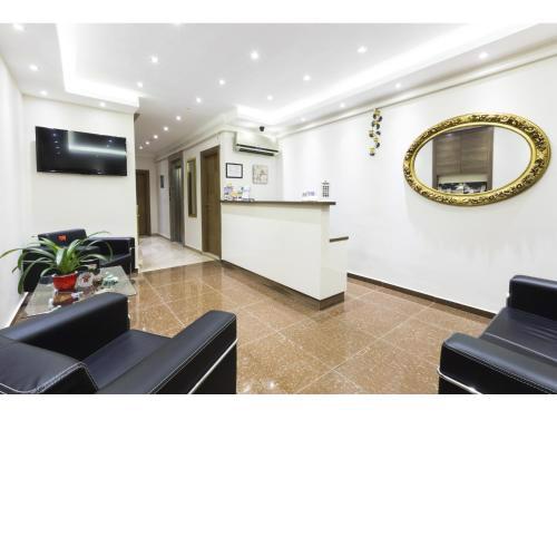 Zendy Suite Hotel
