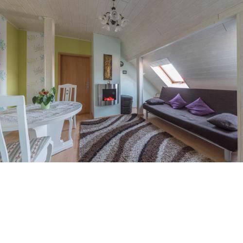 zentrale Ferienwohnung in Dresden Gruna im DG