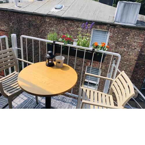 Zentrales, helles Studio mit Balkon!