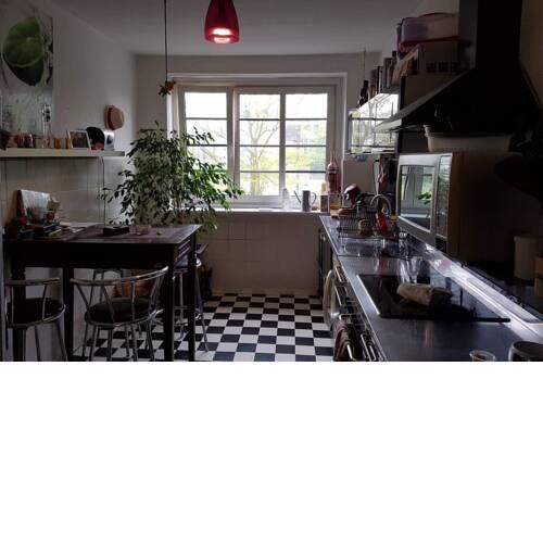 Zimmer in Altbauwohnung in Eimsbüttel, Eppendorf