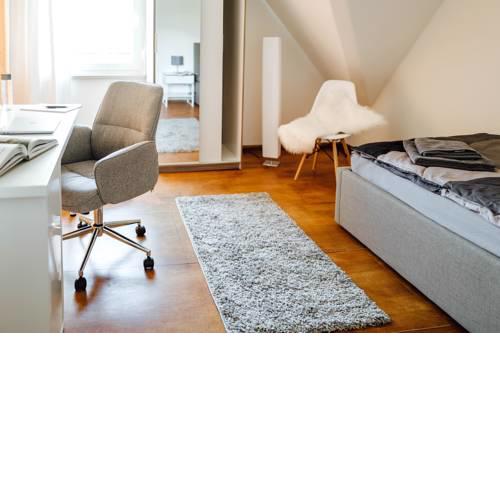 Zimmer in ruhiger Lage 150m zur TA (Nr. 5)