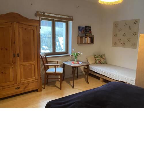 Zimmer mit Bad in Goldenbaum
