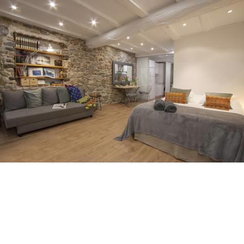 ZOE BY OLDTOWN SS APARTMENTS