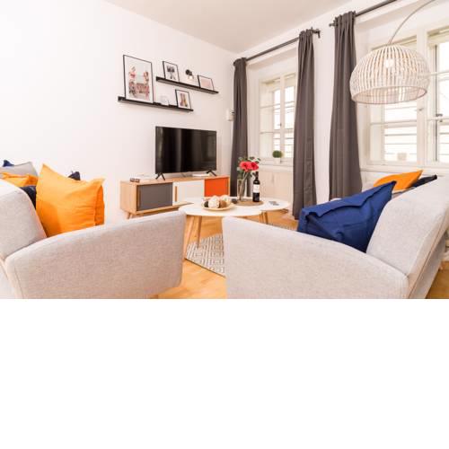 Zum Grazer Uhrturm by Welcome2Vienna