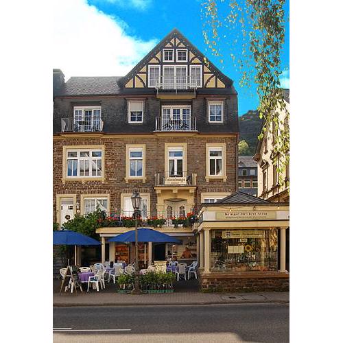 Zum Weingutsmuseum